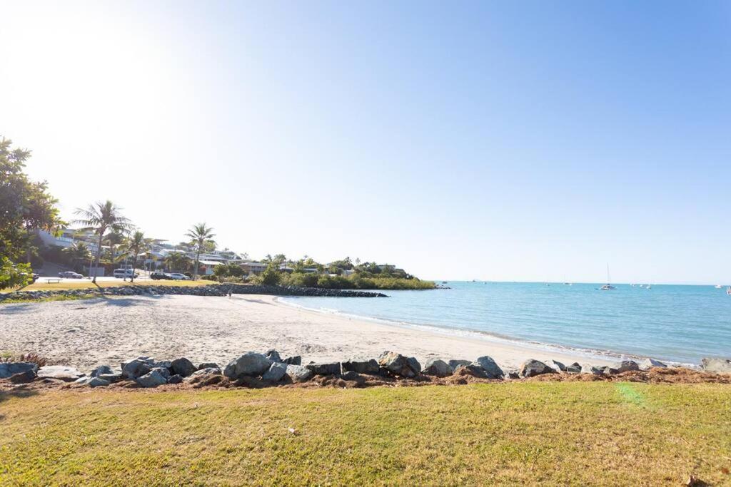 Ocean View 33A Studio Pool Ocean View Wifi Airlie Beach Exterior photo